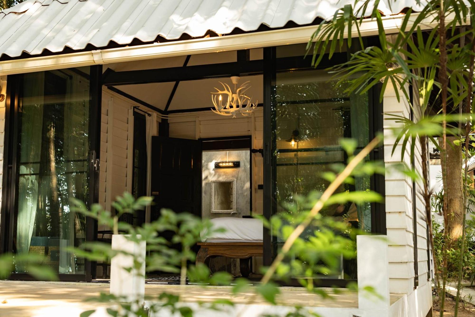 Barefoot Project Formerly Baan Klong Kleng Koh Phayam Exterior foto